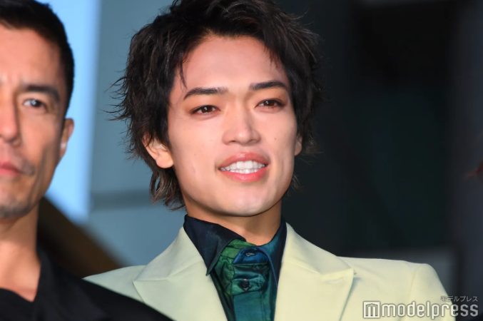 Timeleszの原嘉孝のほくろいつ取った？メイクで隠したのか整形なのか画像比較で調査