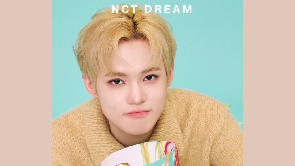 金髪で正面を向くチェンロ